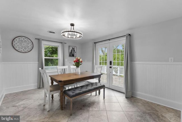 6428 JOHN S MOSBY HWY, Middleburg, VA 20117