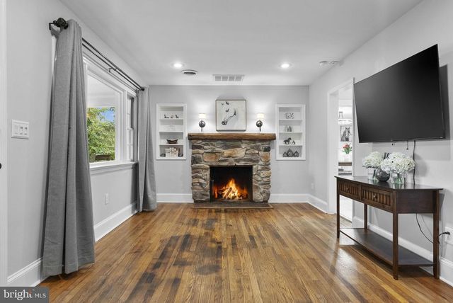 6428 JOHN S MOSBY HWY, Middleburg, VA 20117