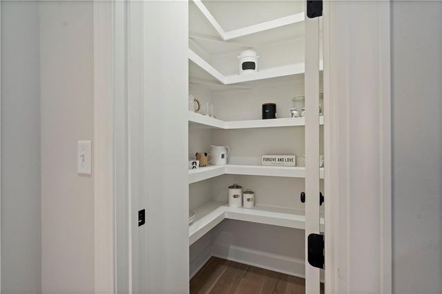 2771 SW 12th Terrace, Lee's Summit, MO 64081