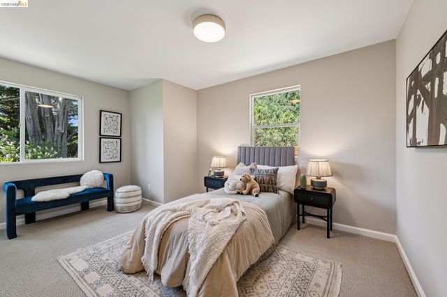 6281 Aspinwall Rd, Oakland, CA 94611