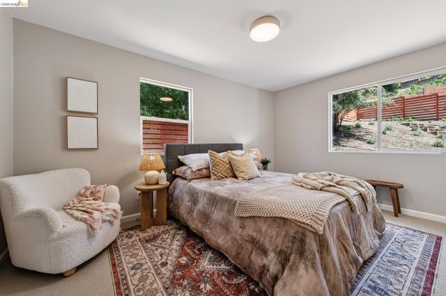 6281 Aspinwall Rd, Oakland, CA 94611