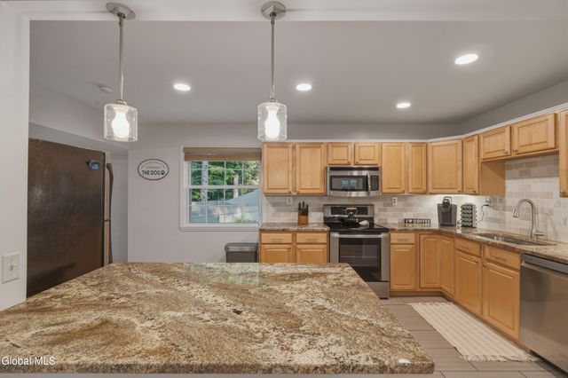 3 Vichy Drive, Milton, NY 12020
