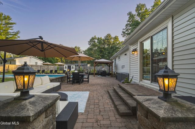 3 Vichy Drive, Milton, NY 12020