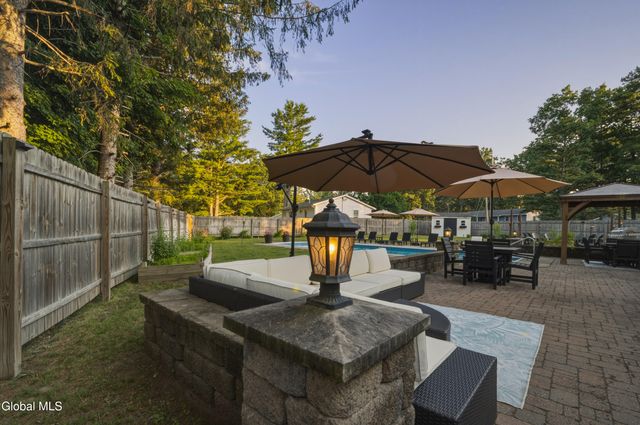 3 Vichy Drive, Milton, NY 12020