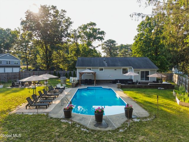 3 Vichy Drive, Milton, NY 12020