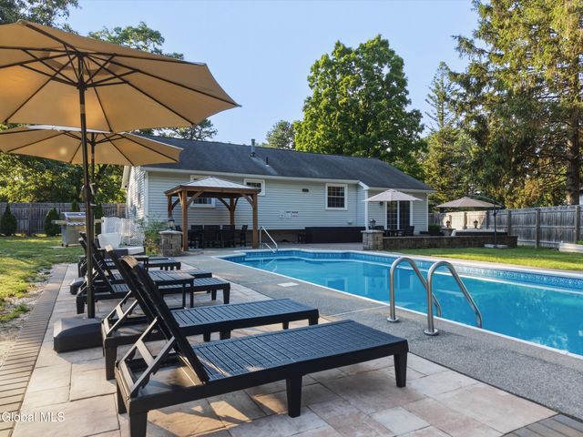 3 Vichy Drive, Milton, NY 12020
