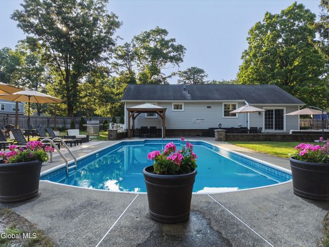 3 Vichy Drive, Milton, NY 12020