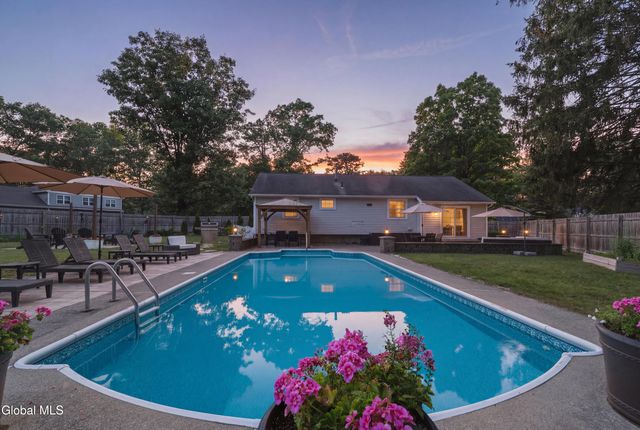 3 Vichy Drive, Milton, NY 12020