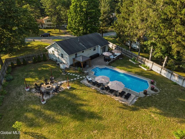 3 Vichy Drive, Milton, NY 12020