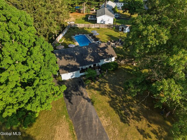 3 Vichy Drive, Milton, NY 12020
