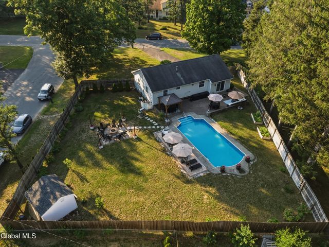 3 Vichy Drive, Milton, NY 12020