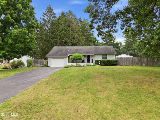 3 Vichy Drive, Milton, NY 12020