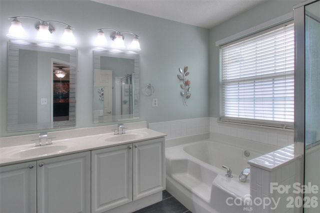 7800 Kingston Drive, Waxhaw, NC 28173