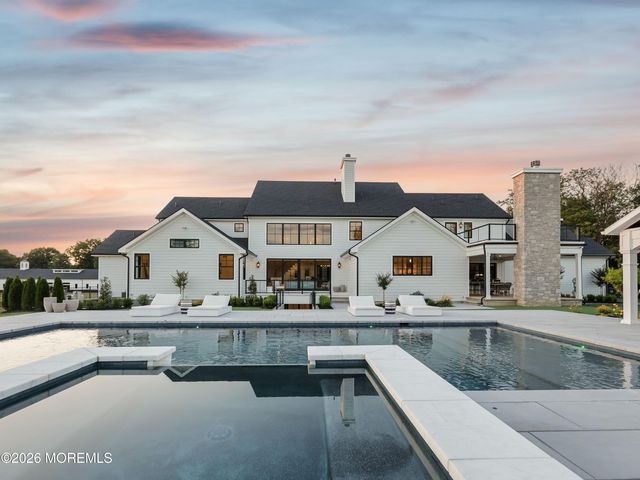 8 Hillcrest Drive, Colts Neck, NJ 07722