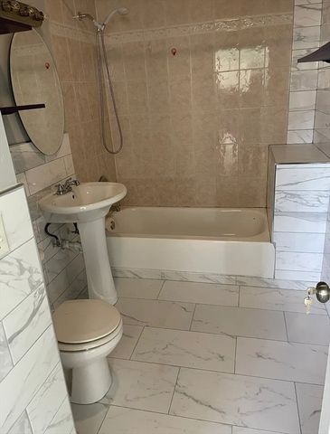 94 Beacon Hill Ave 1, Lynn, MA 01902