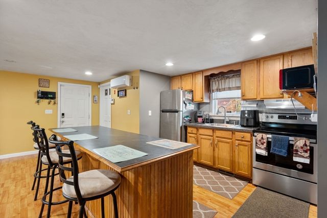 168 Park Ave, Wareham, MA 02538