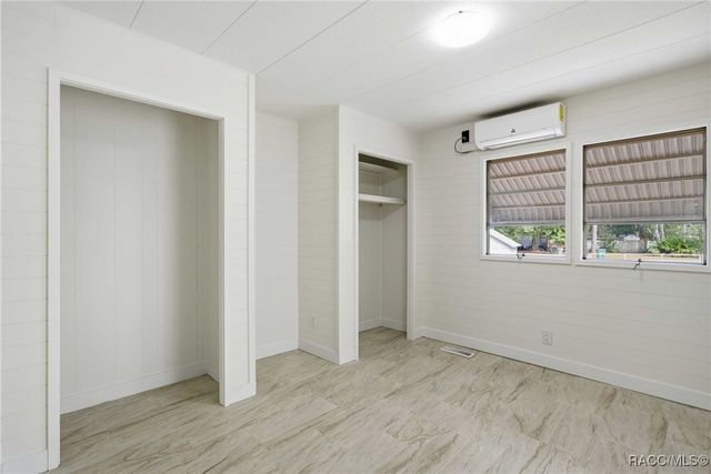 979 N Dunkenfield Avenue, Crystal River, FL 34429