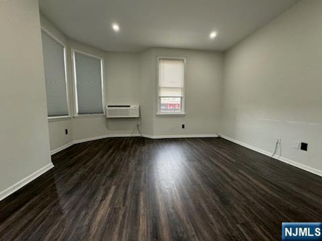 40 Washington Avenue 2B, Belleville, NJ 07109