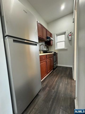40 Washington Avenue 2B, Belleville, NJ 07109