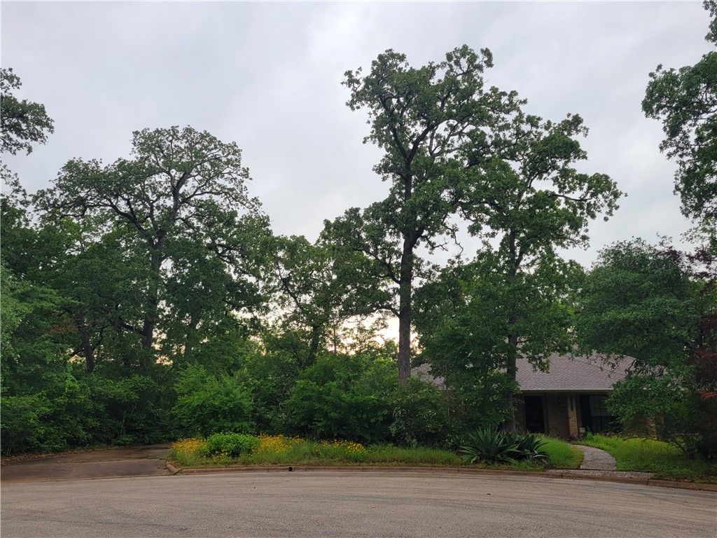 2707 Teakwood Court, College Station, TX 77845 — exterior