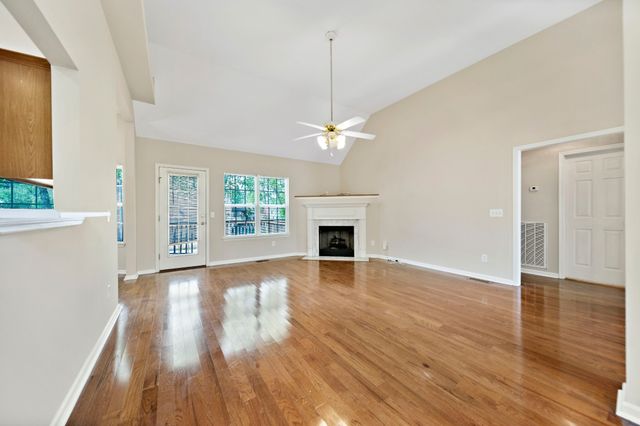 100 Camden Court North, Hendersonville, TN 37075