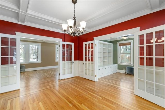 10 Winchester St, Haverhill, MA 01835