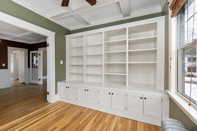 10 Winchester St, Haverhill, MA 01835