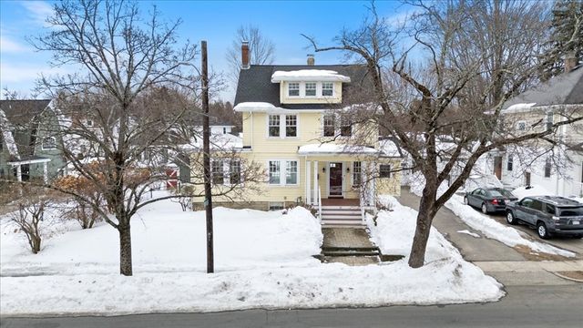 10 Winchester St, Haverhill, MA 01835