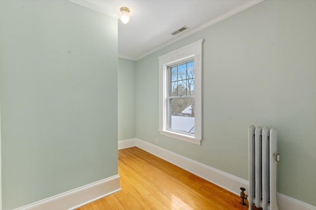 10 Winchester St, Haverhill, MA 01835