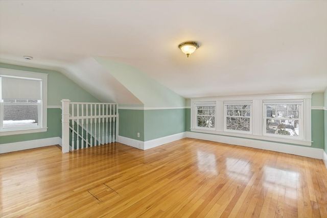 10 Winchester St, Haverhill, MA 01835