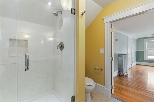 10 Winchester St, Haverhill, MA 01835