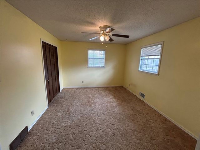 206 Roberta Drive, Harrison, AR 72601