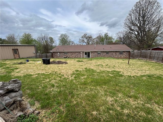 206 Roberta Drive, Harrison, AR 72601