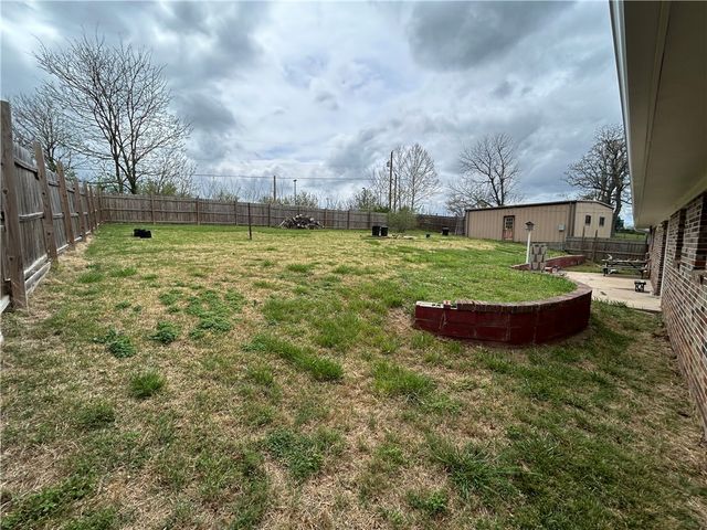 206 Roberta Drive, Harrison, AR 72601