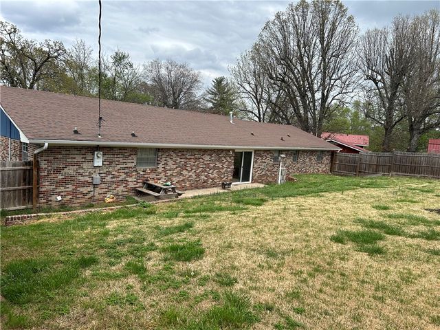 206 Roberta Drive, Harrison, AR 72601
