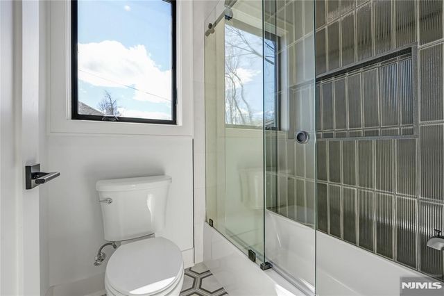 401 C Grand Avenue 401 C, Leonia, NJ 07605