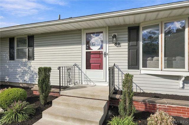 59 2nd Avenue, Lancaster, NY 14086