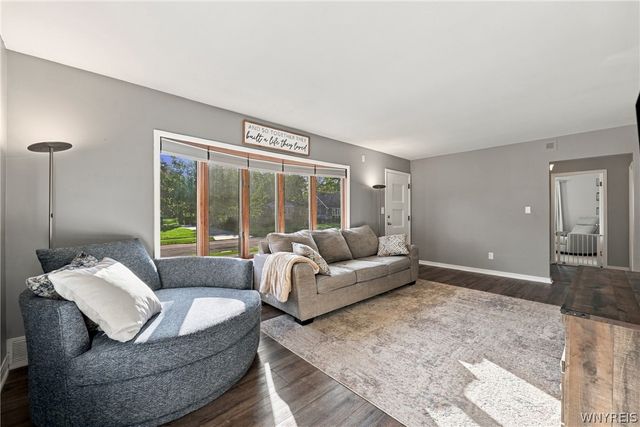 59 2nd Avenue, Lancaster, NY 14086