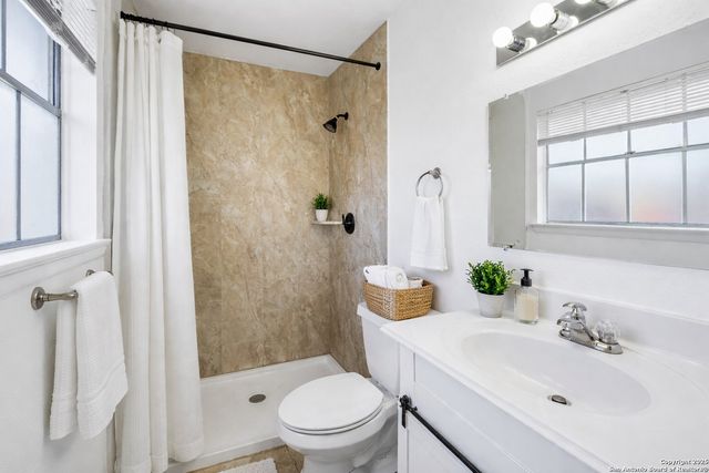 4850 CASTLE STREAM DRIVE, San Antonio, TX 78218