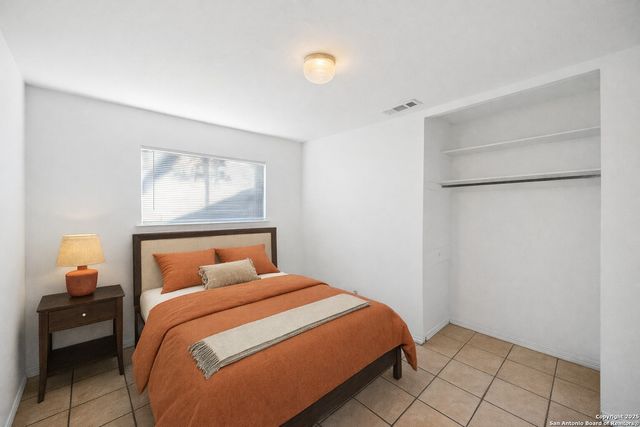 4850 CASTLE STREAM DRIVE, San Antonio, TX 78218