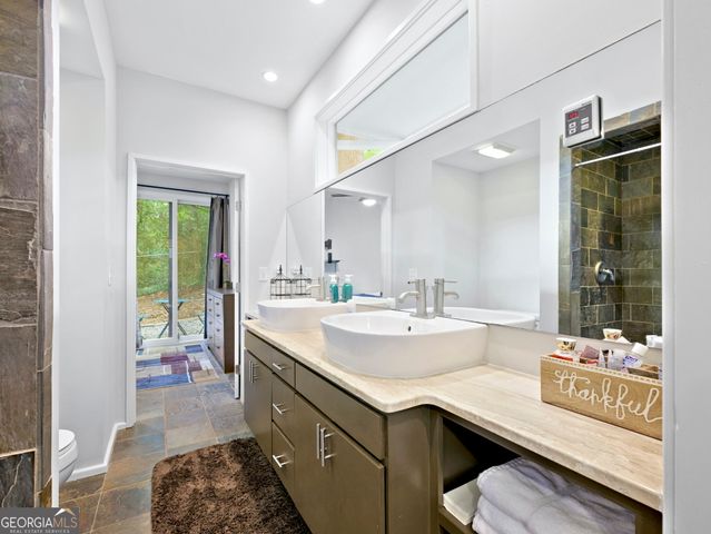 5724 Kayron Drive, Atlanta, GA 30328