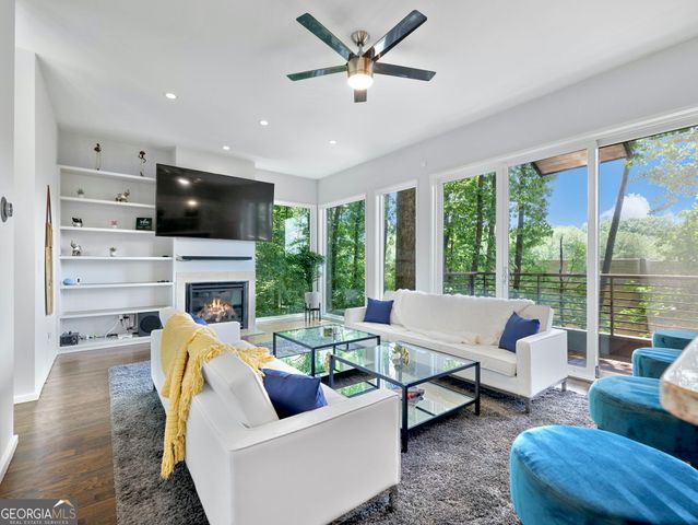 5724 Kayron Drive, Atlanta, GA 30328