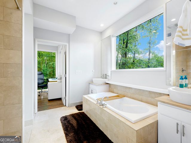 5724 Kayron Drive, Atlanta, GA 30328
