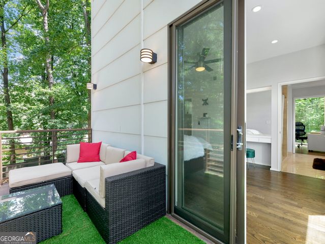 5724 Kayron Drive, Atlanta, GA 30328