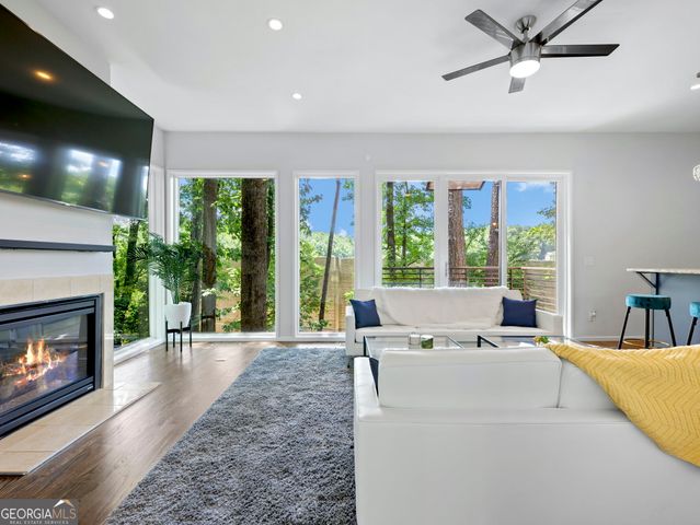 5724 Kayron Drive, Atlanta, GA 30328
