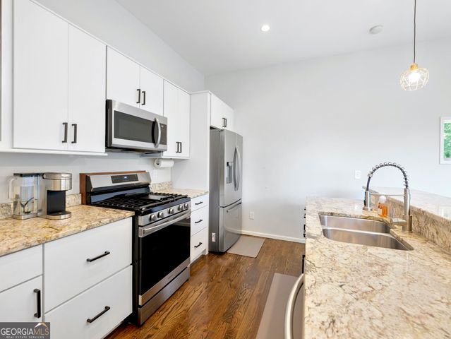 5724 Kayron Drive, Atlanta, GA 30328