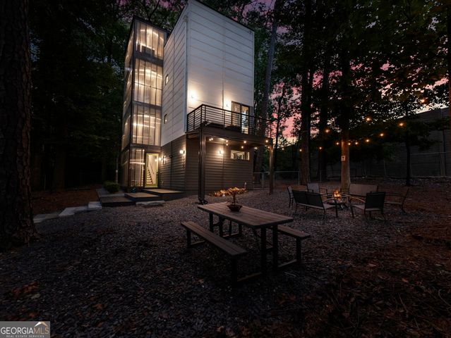 5724 Kayron Drive, Atlanta, GA 30328