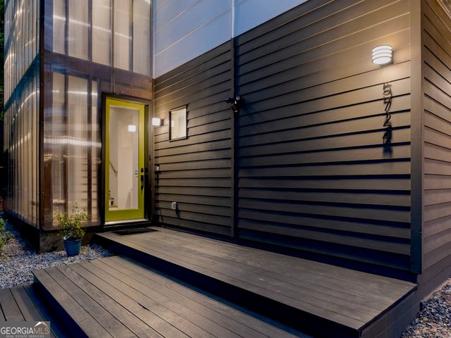 5724 Kayron Drive, Atlanta, GA 30328