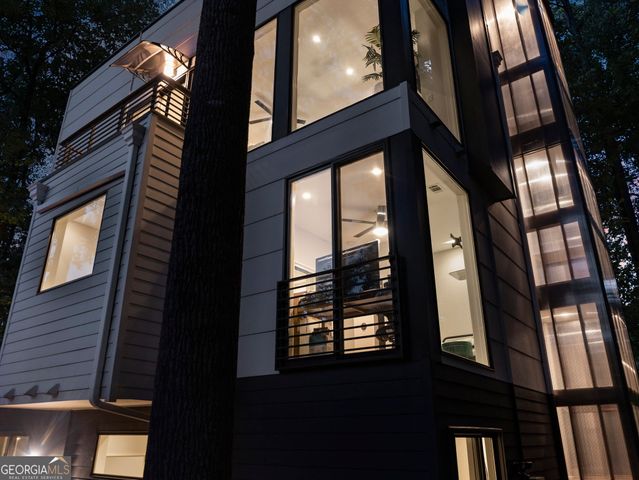 5724 Kayron Drive, Atlanta, GA 30328