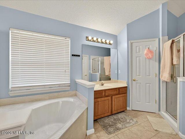 3204 WANDERING OAKS Drive, Orange Park, FL 32065